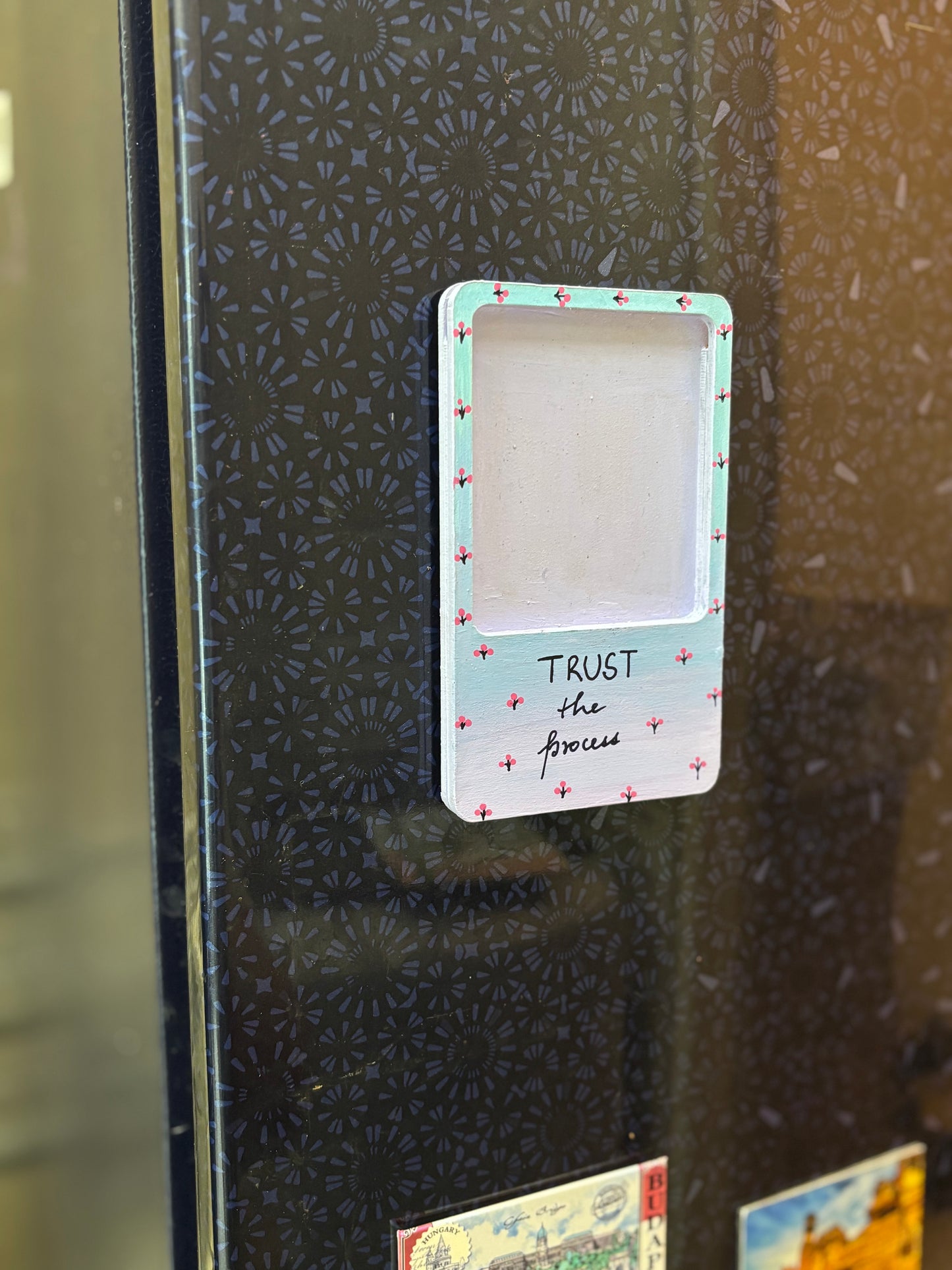 "Trust the Process" – Daily Affirmation Fridge Magnet