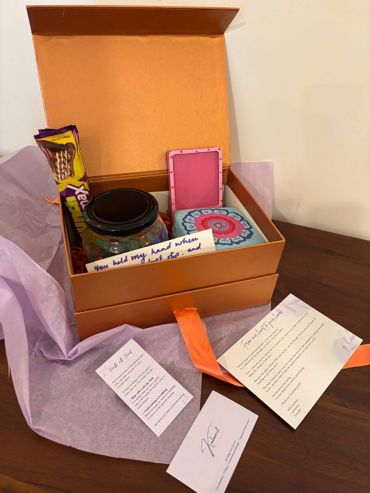 Trinkets & Treats โ Gift Box