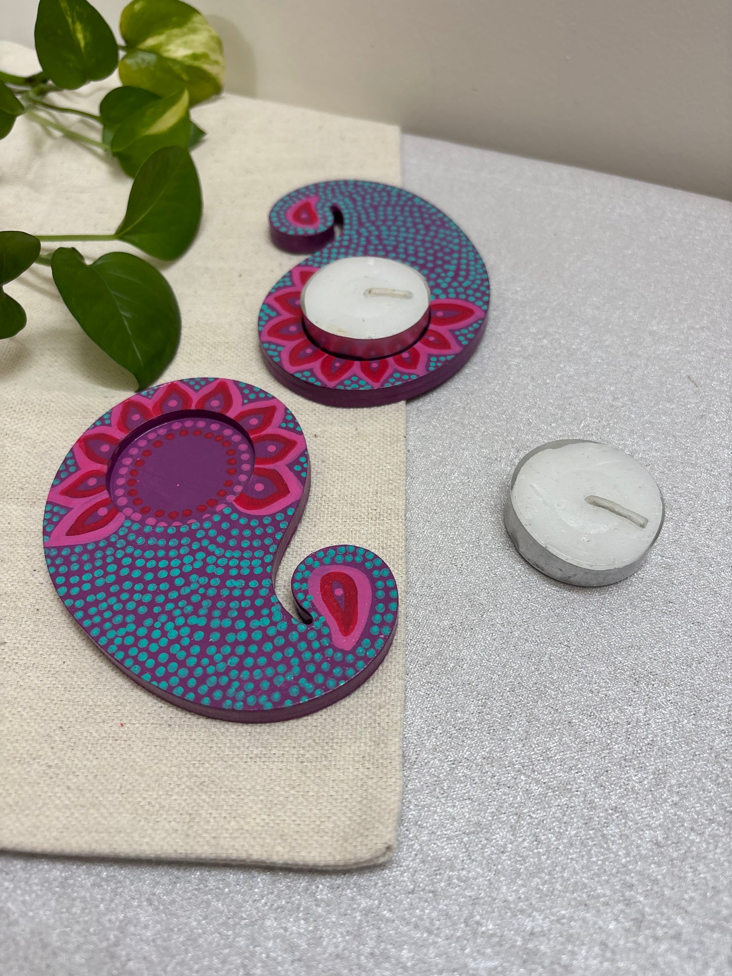 Ābhā Hand-Painted Paisley Tea Light Holders
