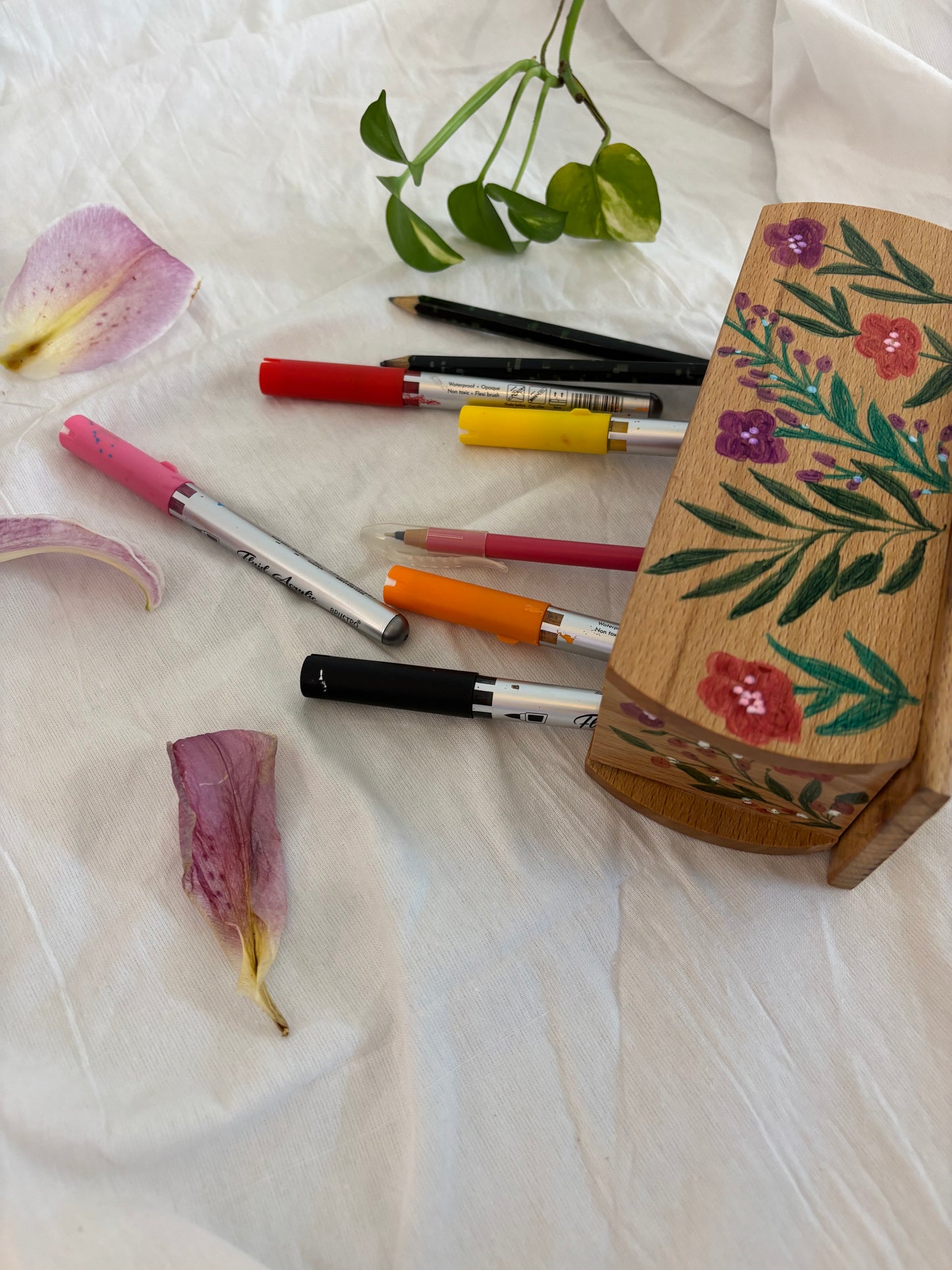 Vanya - Hand-Painted Wooden Pen stand