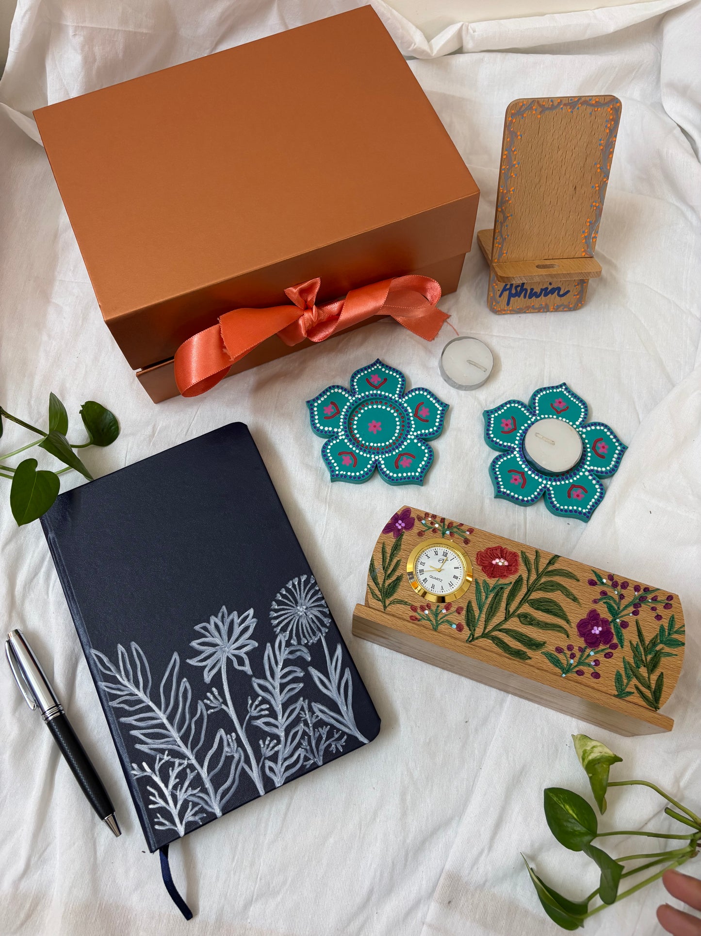 Timeless Desk Hamper | Hand-Painted & Premium