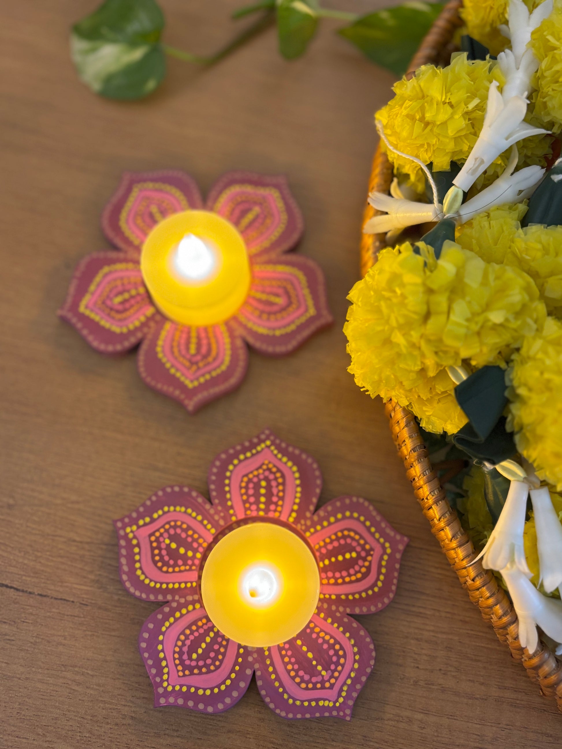 kalavrit festive hand painted tea light candle holder