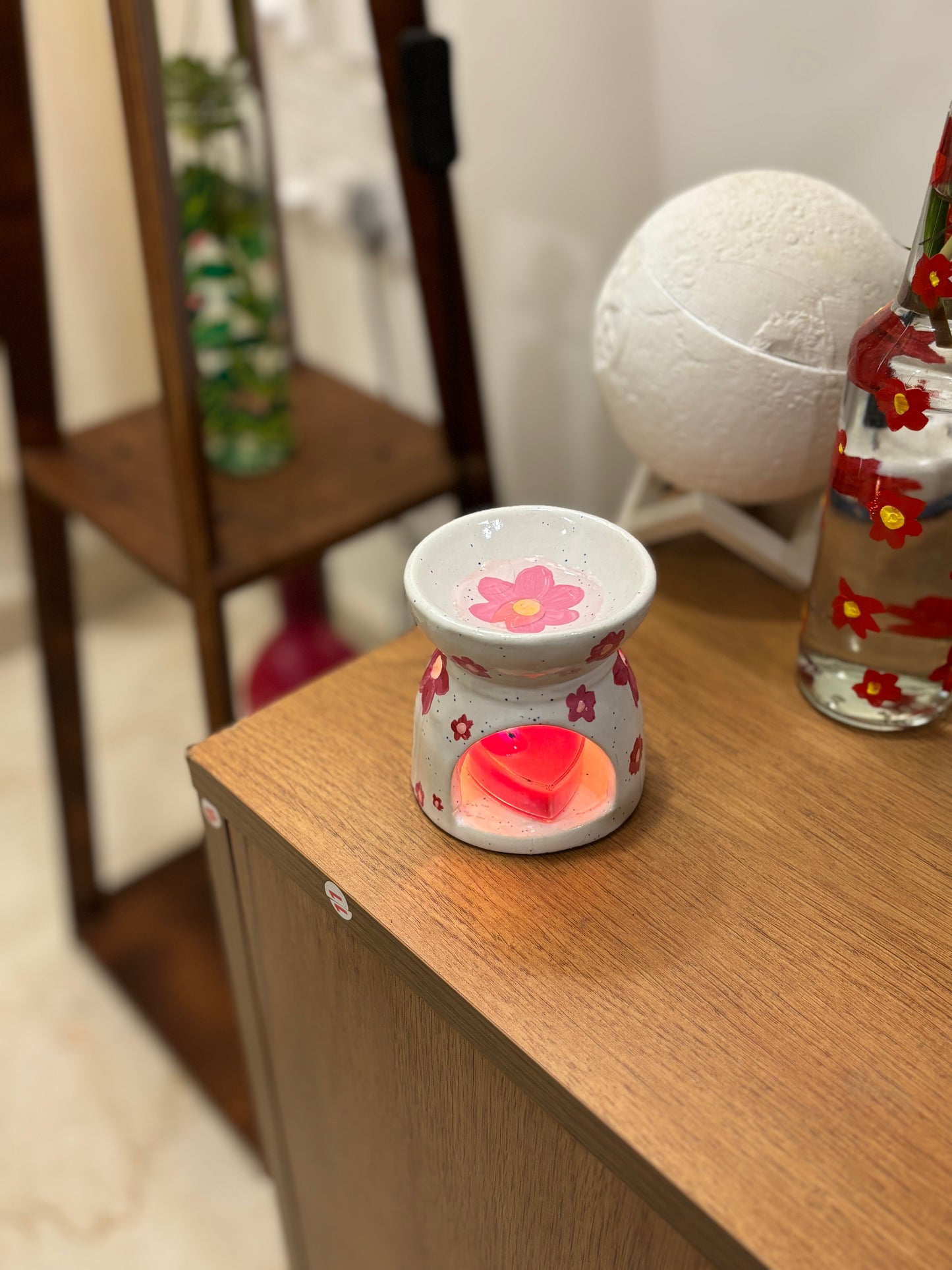 Prima - Hand-Painted Floral Aroma Diffuser