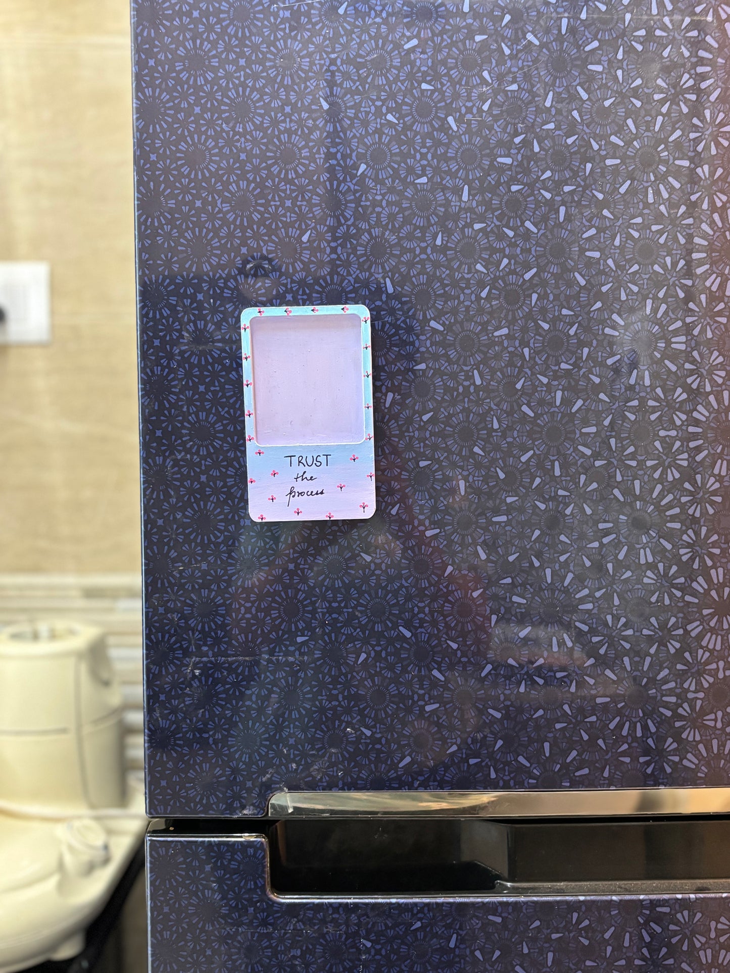 "Trust the Process" – Daily Affirmation Fridge Magnet