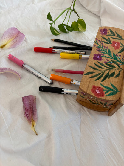 Vanya - Hand-Painted Wooden Pen stand