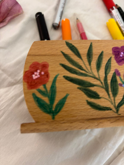 Vanya - Hand-Painted Wooden Pen stand