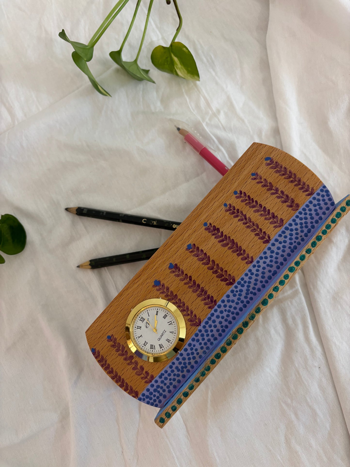 Reva – Hand-painted Wooden Desk Organizer