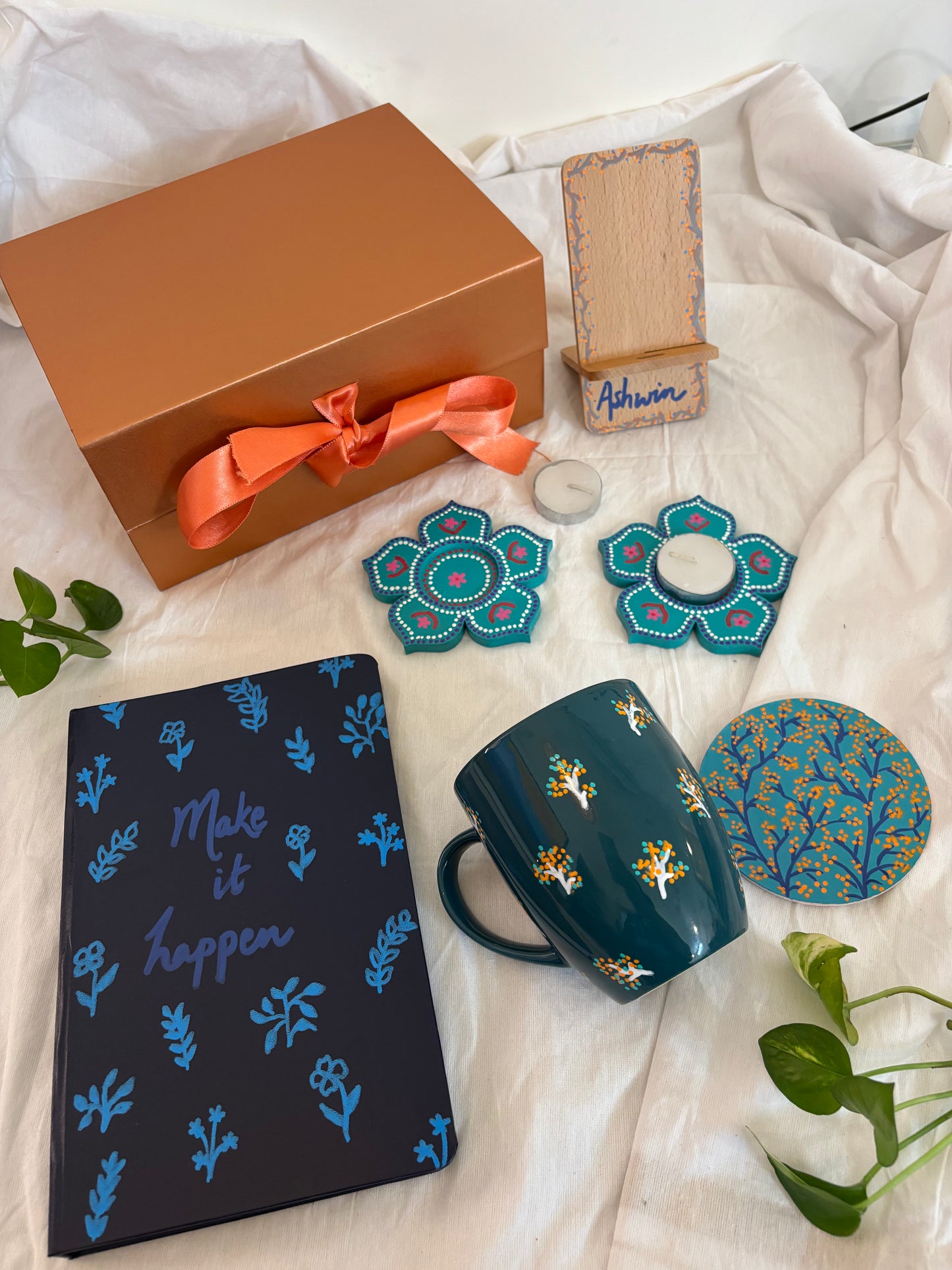 Unnati | Personalised. Hand-Painted Gift Hamper