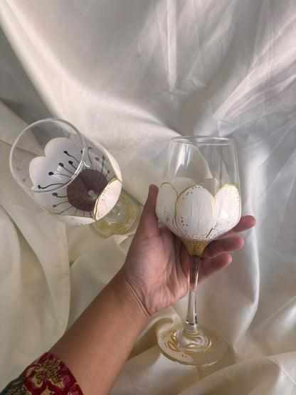 Lily Hand-Painted Wine Glass Set of 2