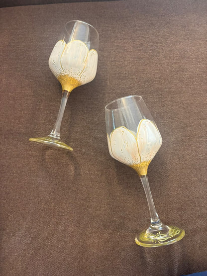 Lily Hand-Painted Wine Glass Set of 2