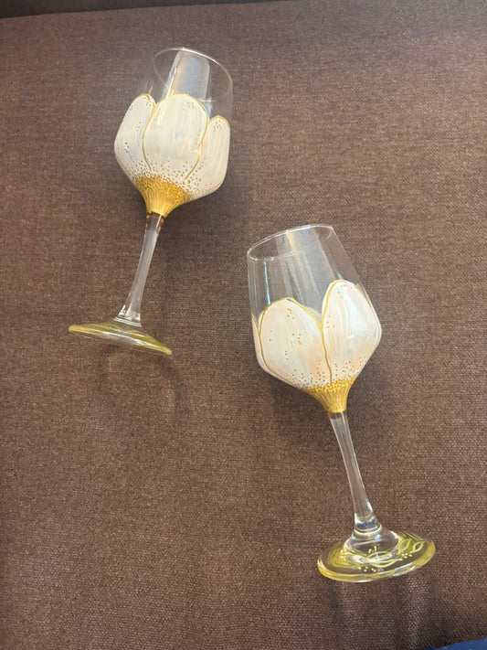 Lily Hand-Painted Wine Glass Set of 2