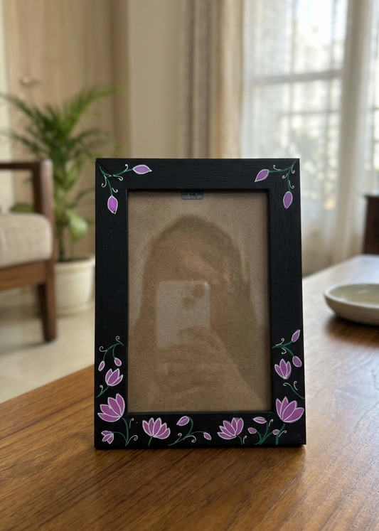 Nalini Photo Frame