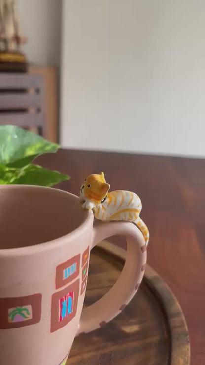 Cat-Peek Hand-painted mug